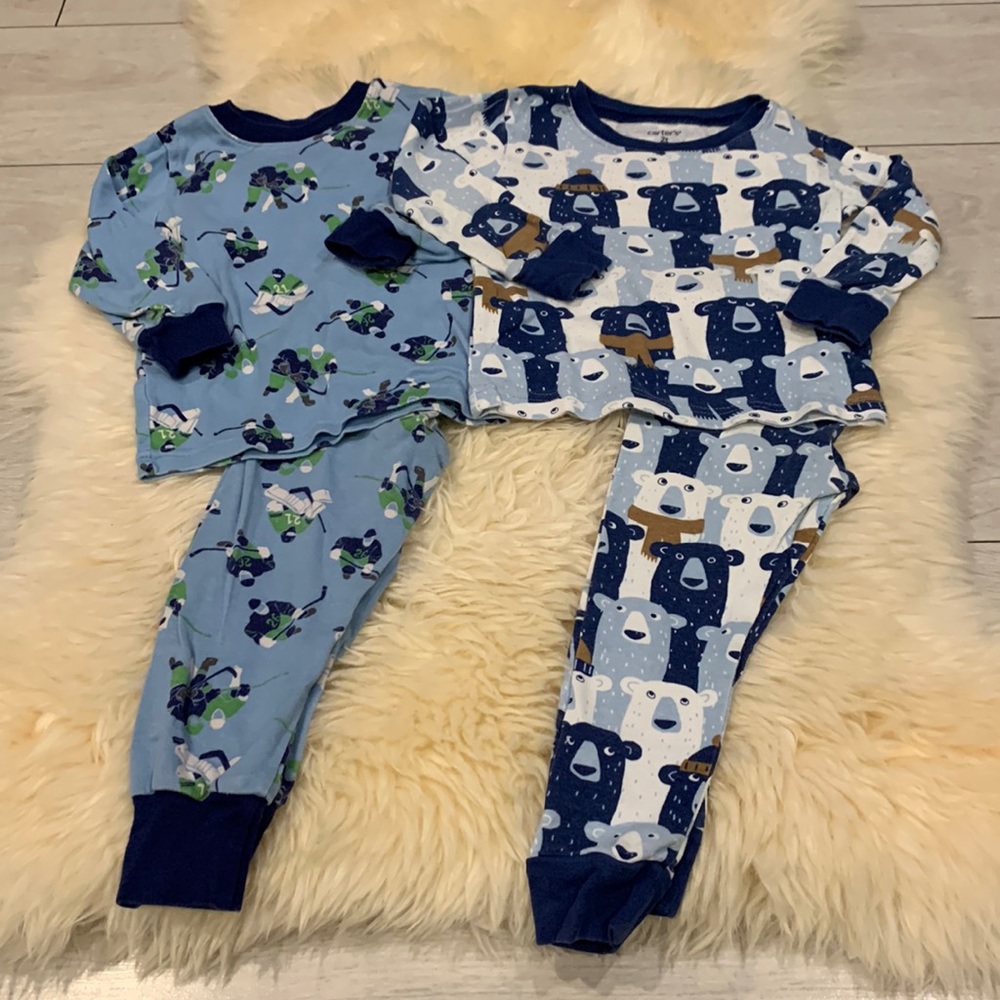 Carter’s and Kirkland Matching Pajama Sets in Size 2T Blue with Bears and Hockey